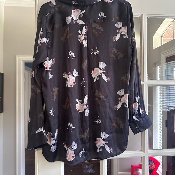 Banana Republic Black 3/4 Sleeve Notched Collar Blouse - Picture 3 of 3